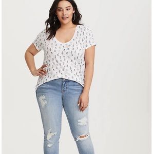 Torrid cactus print v-neck pocket tee
